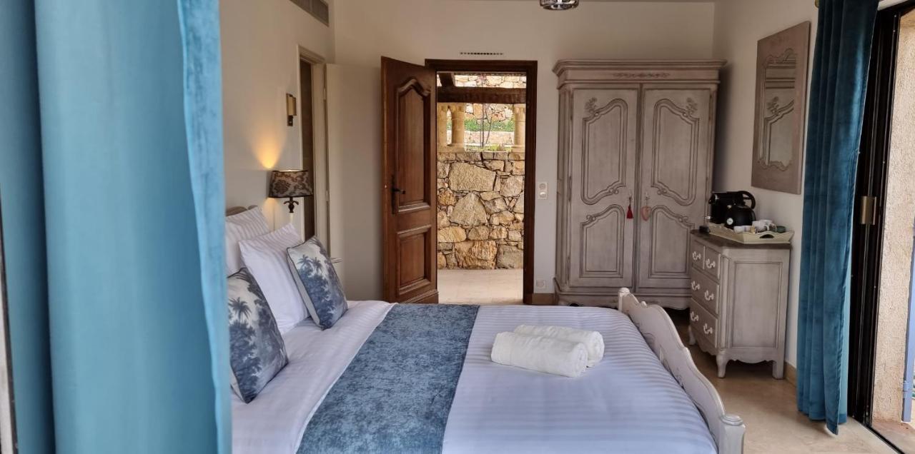 Loup Castel Boutique Hotel B&B Le Bar-sur-Loup Exteriör bild