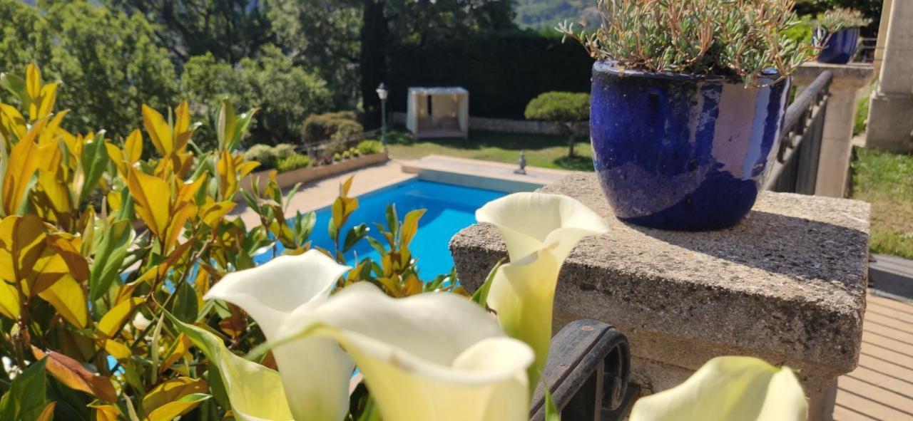 Loup Castel Boutique Hotel B&B Le Bar-sur-Loup Exteriör bild