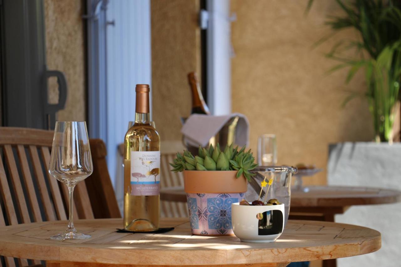 Loup Castel Boutique Hotel B&B Le Bar-sur-Loup Exteriör bild