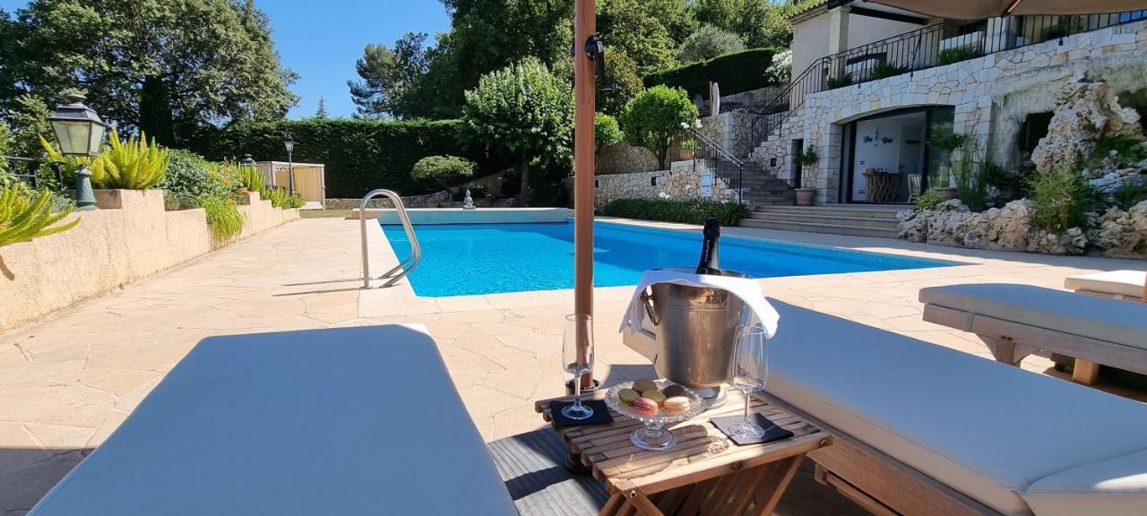 Loup Castel Boutique Hotel B&B Le Bar-sur-Loup Exteriör bild