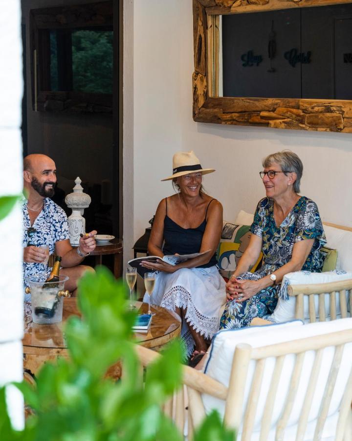 Loup Castel Boutique Hotel B&B Le Bar-sur-Loup Exteriör bild